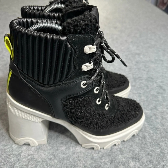 Sorel Women's Brex Leather & Faux Shearling Block Heel Lace-Up Bootie  Sz: 8 - Picture 10 of 13